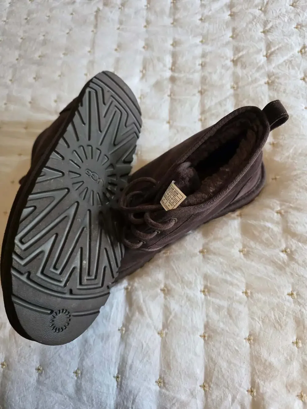 UGG‎ Men's Neumel Chukka Boots in Espresso Suede